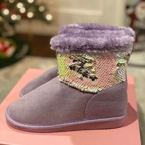 SOLD✅ Girls Sequins Fur Boots